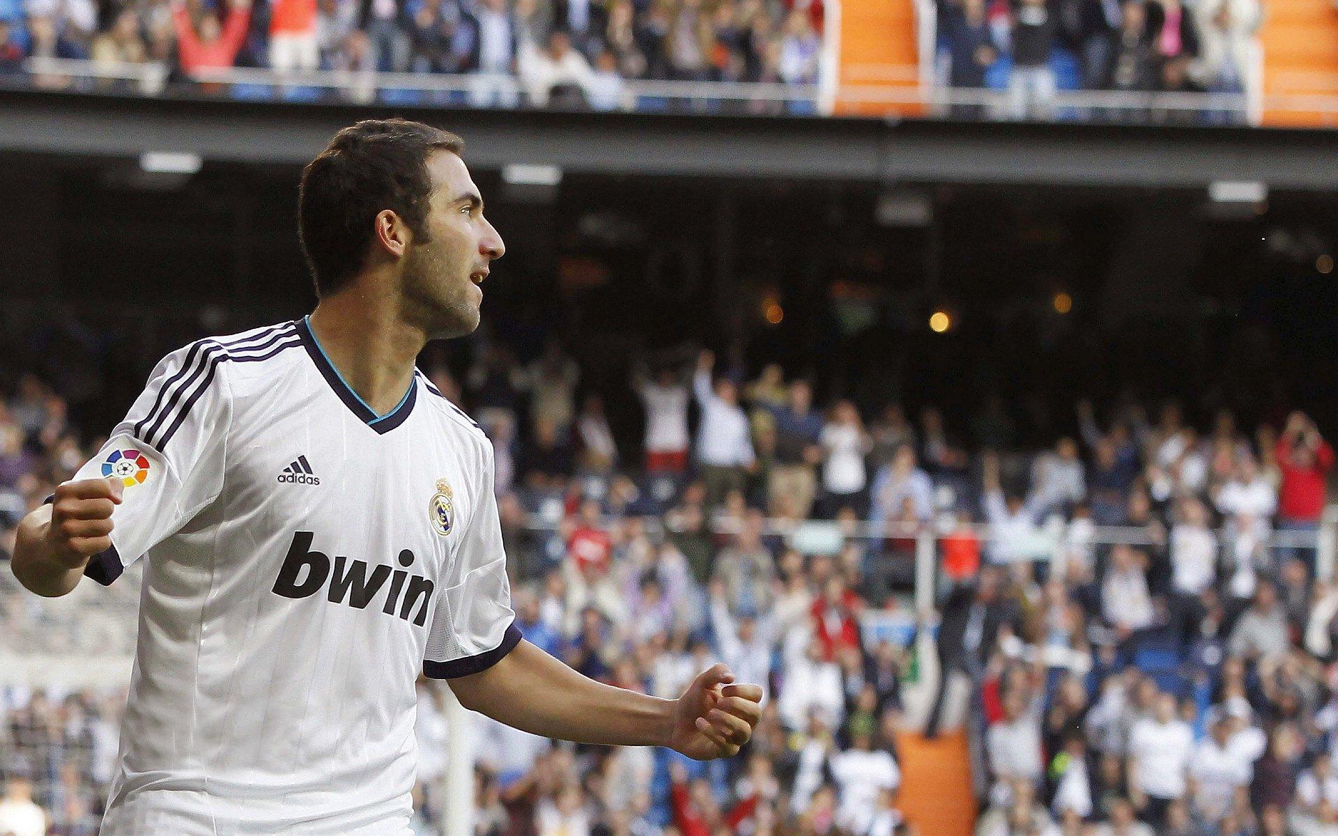 努涅斯交易尘埃落定，本菲卡战略制胜，巴萨错失良机陷被动