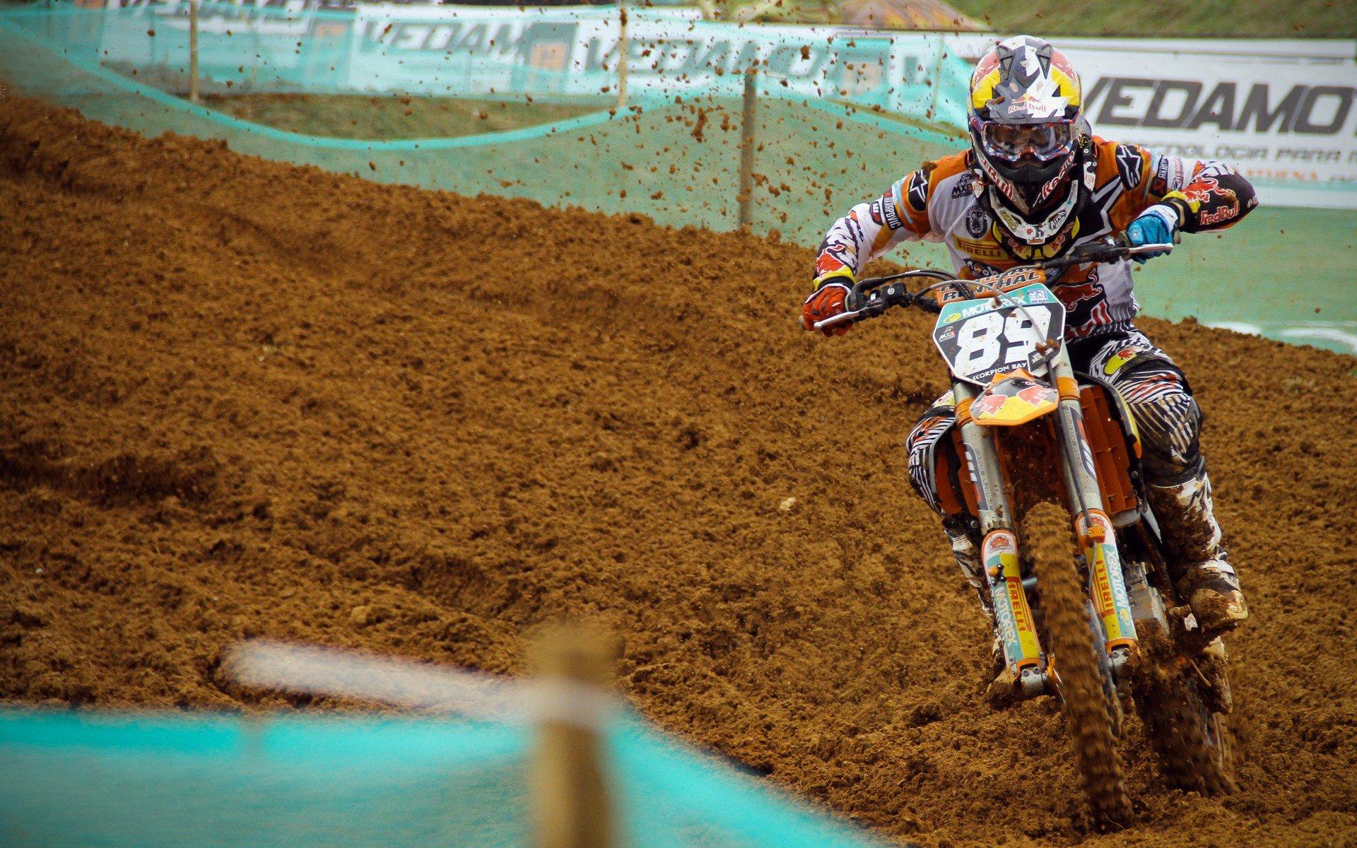 伯纳乌险胜暗藏隐忧，皇马二球擒敌难掩战术透支